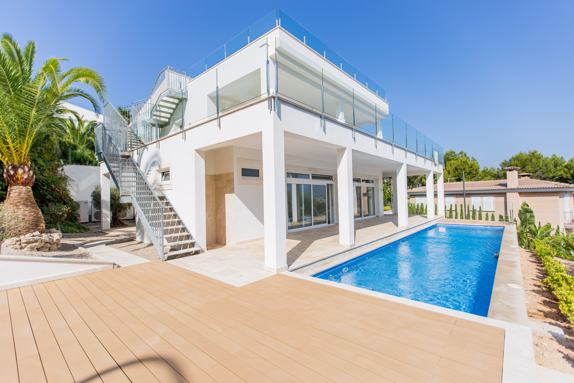 Moderna villa a estrenar en Nova Santa Ponsa con espectaculares vistas