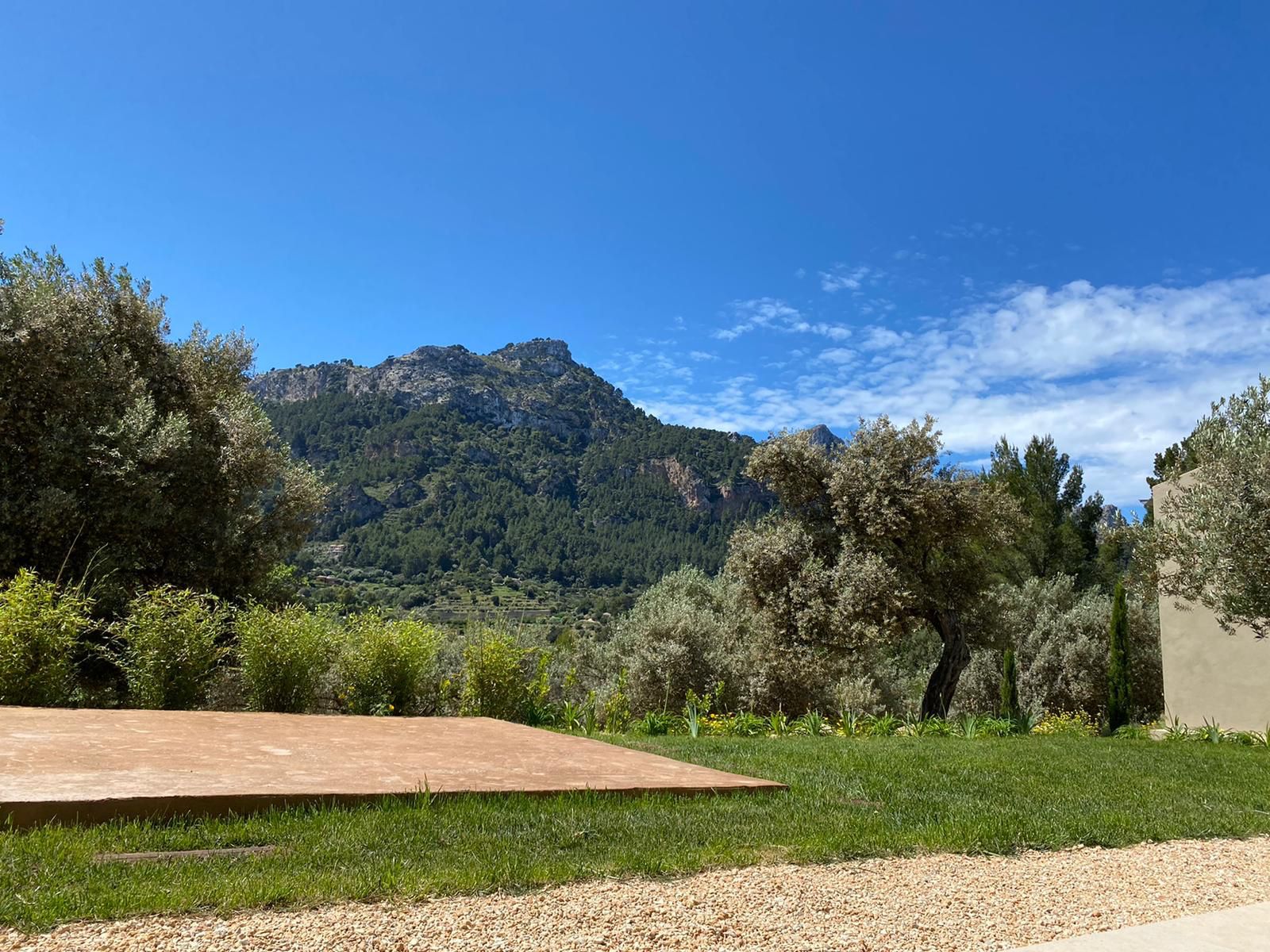 Casa moderna de reciente construcción en alquiler en Esporles