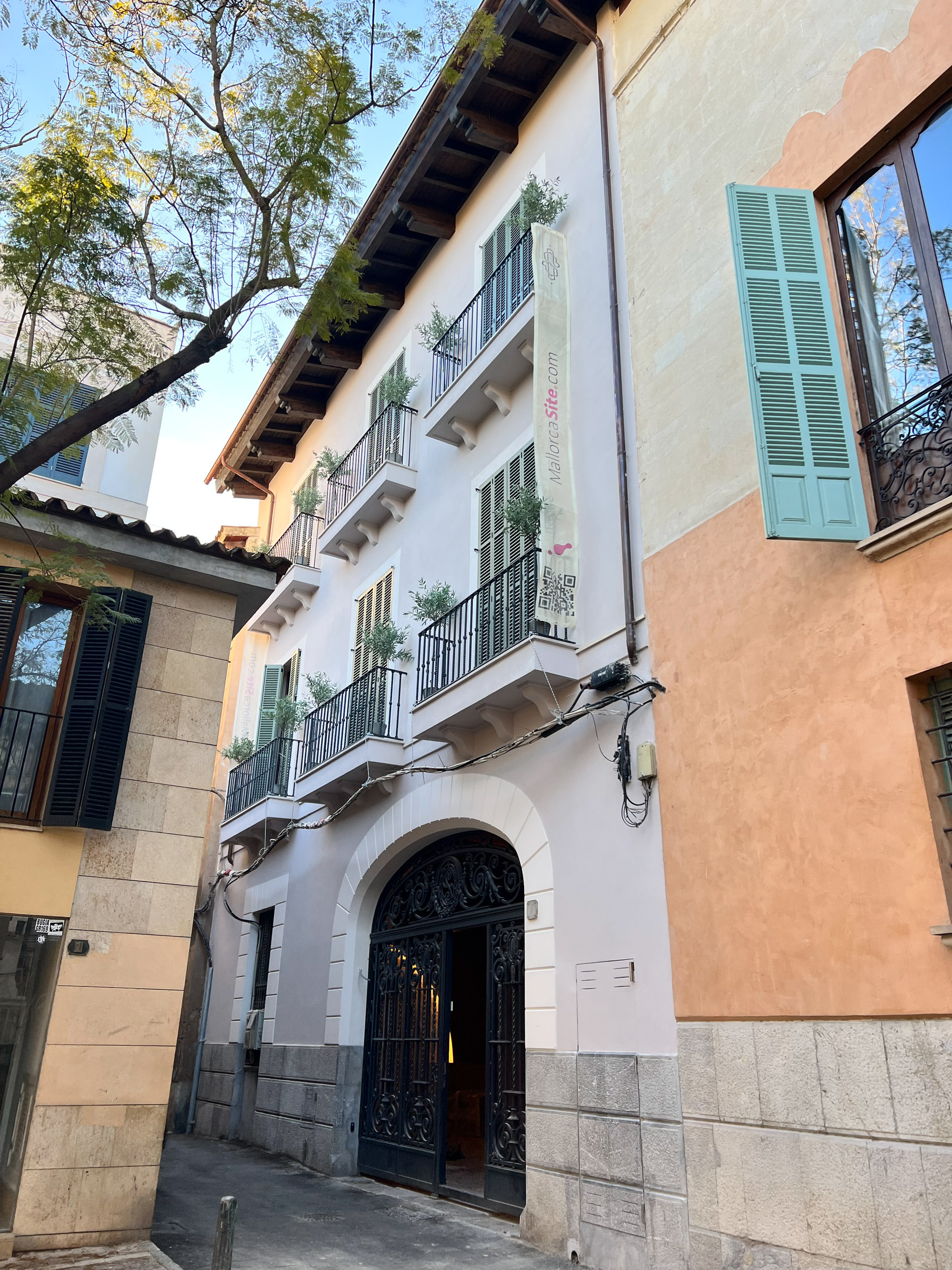 Can Serra de Cavallería. Alquileres exclusivos de larga temporada. Vive el lujo de la historia.