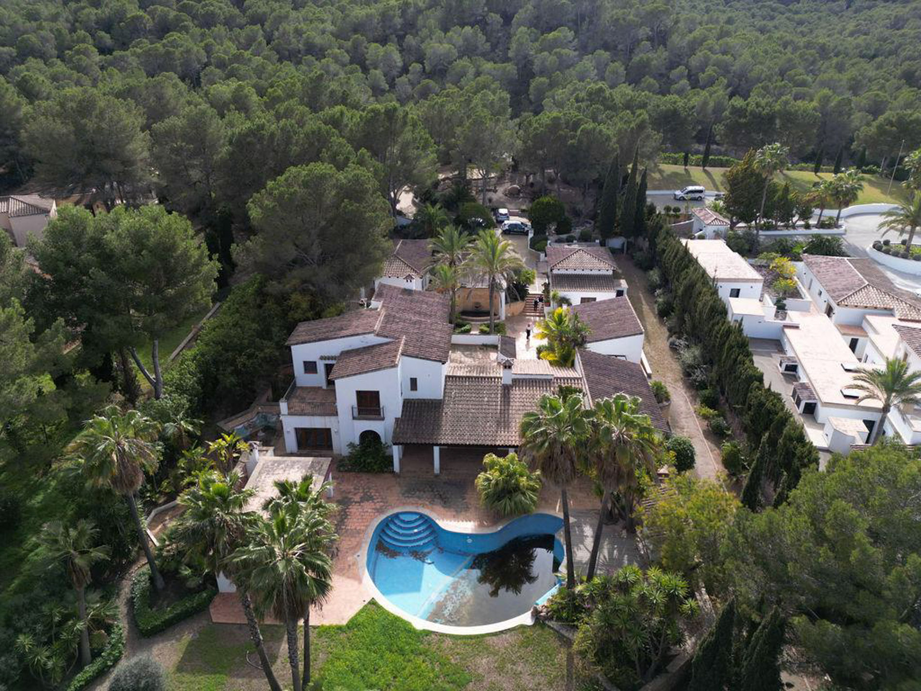 Villa lindando al campo de golf de Santa Ponsa
