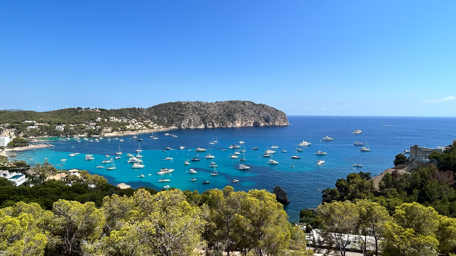 Villa a estrenar con vistas al mar en Camp de Mar, un Refugio de Lujo con Vistas al Mar