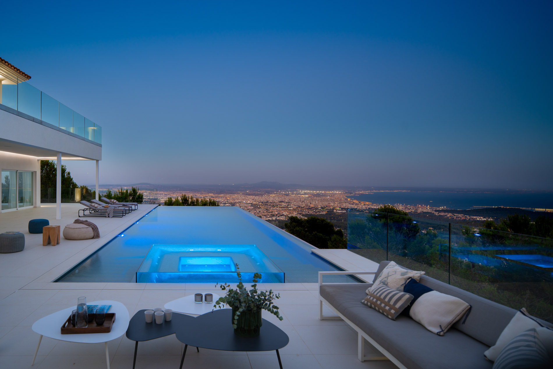 Espectacular villa con vistas increíbles y privacidad en Son Vida