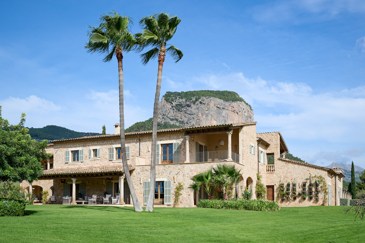 Espectacular finca con vistas fantásticas a la Sierra de Tramuntana en Alaró