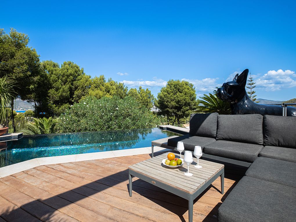 Villa familiar en Nova Santa Ponsa con vistas