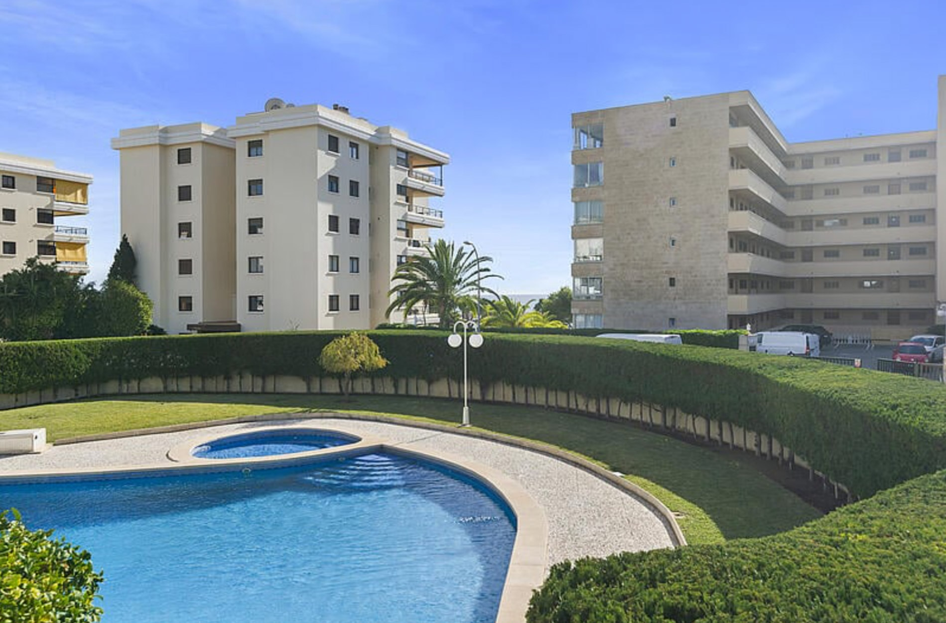 Apartamento con vistas parciales al mar en Puerto Portals