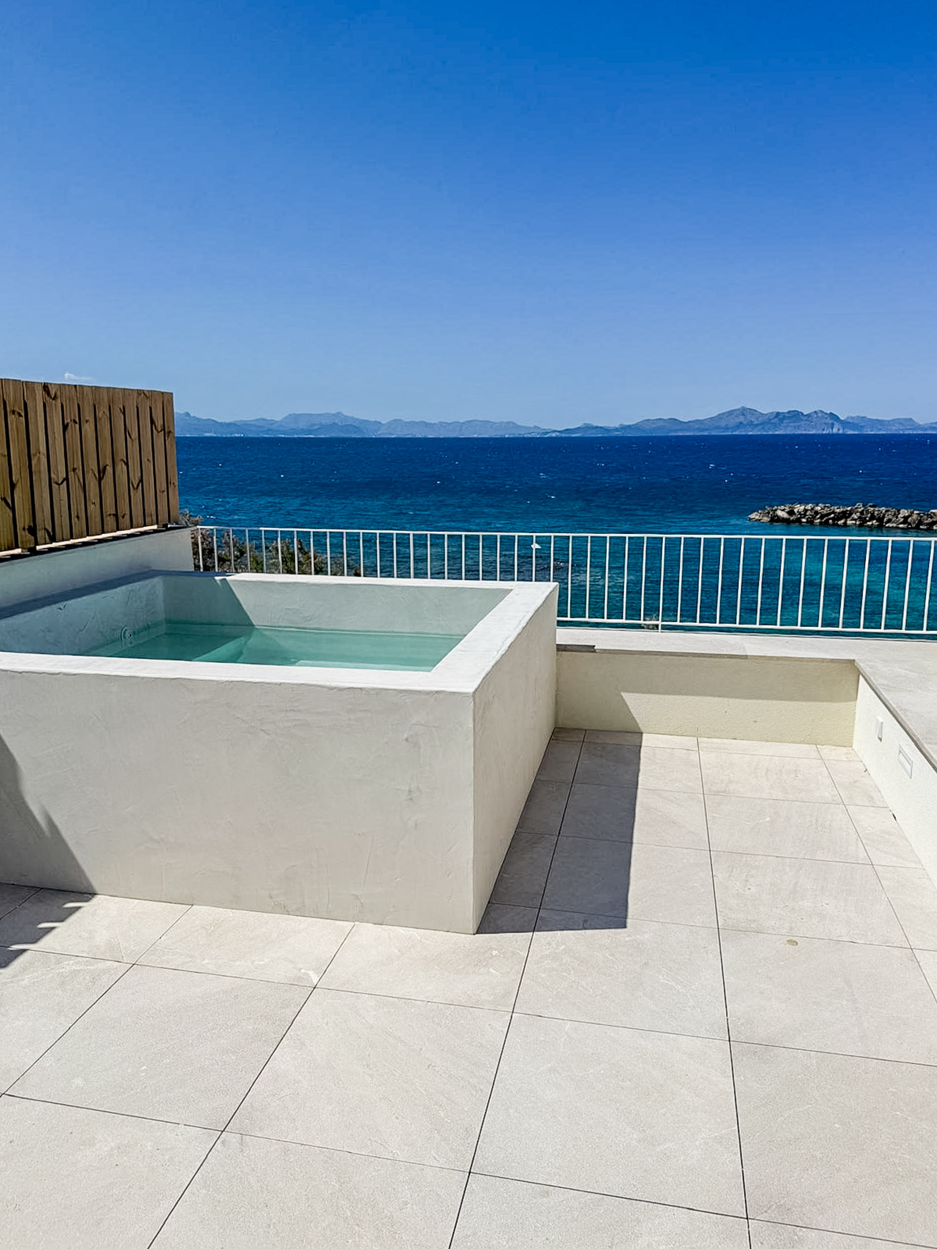 Exclusivo Piso de Nueva Construcción en Primera Línea de Mar – Sant Pere