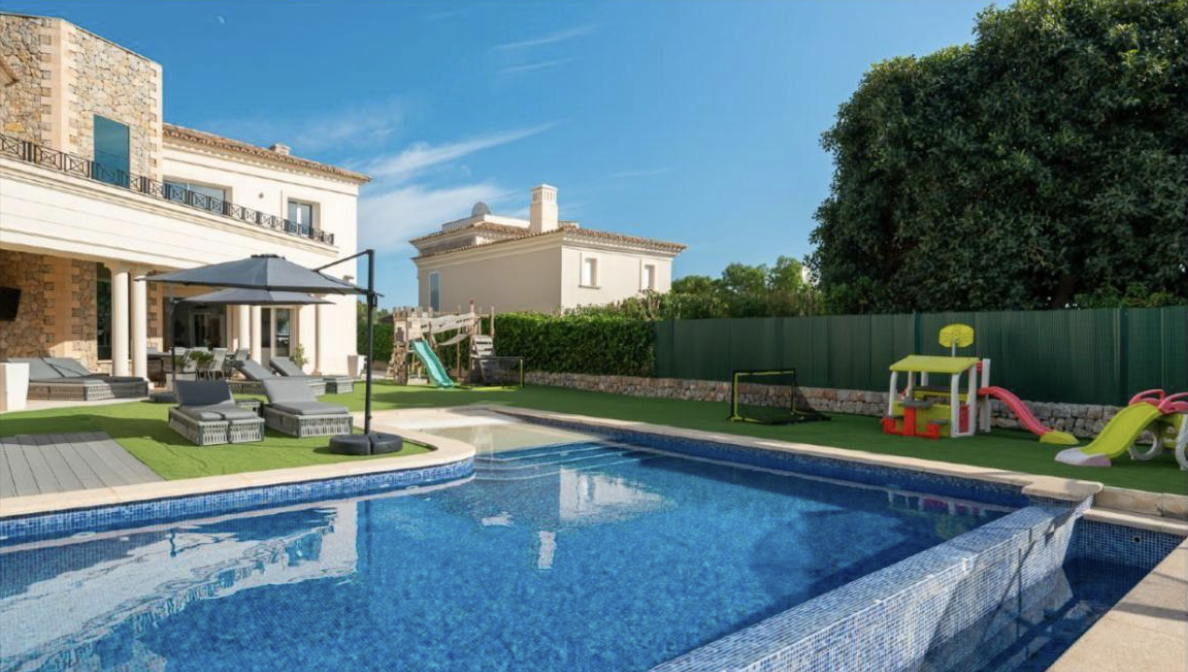 Encanto mediterráneo con alma moderna en Nova Santa Ponsa