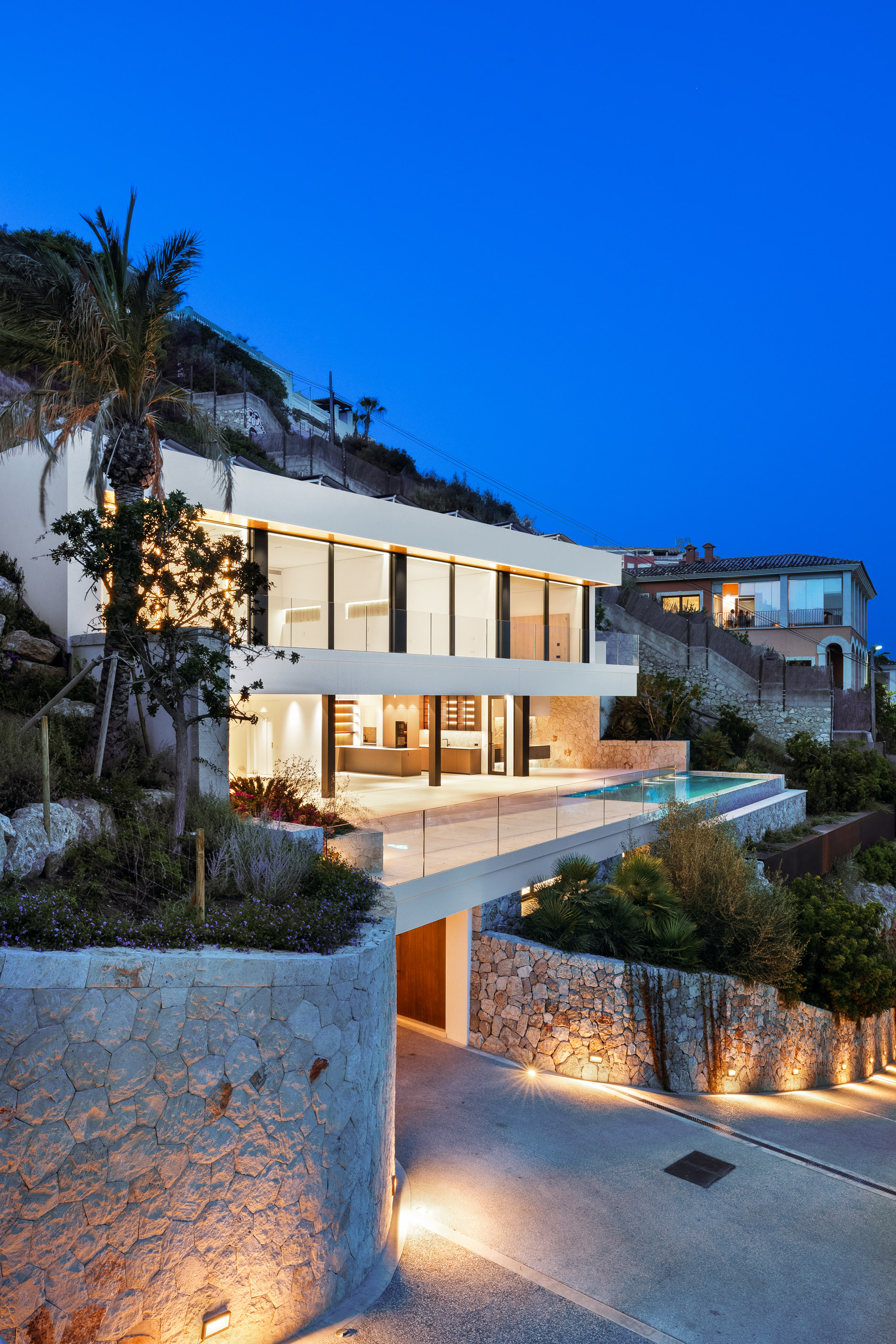 Villa de diseño moderno con vistas increíbles al mar en Santa Ponsa