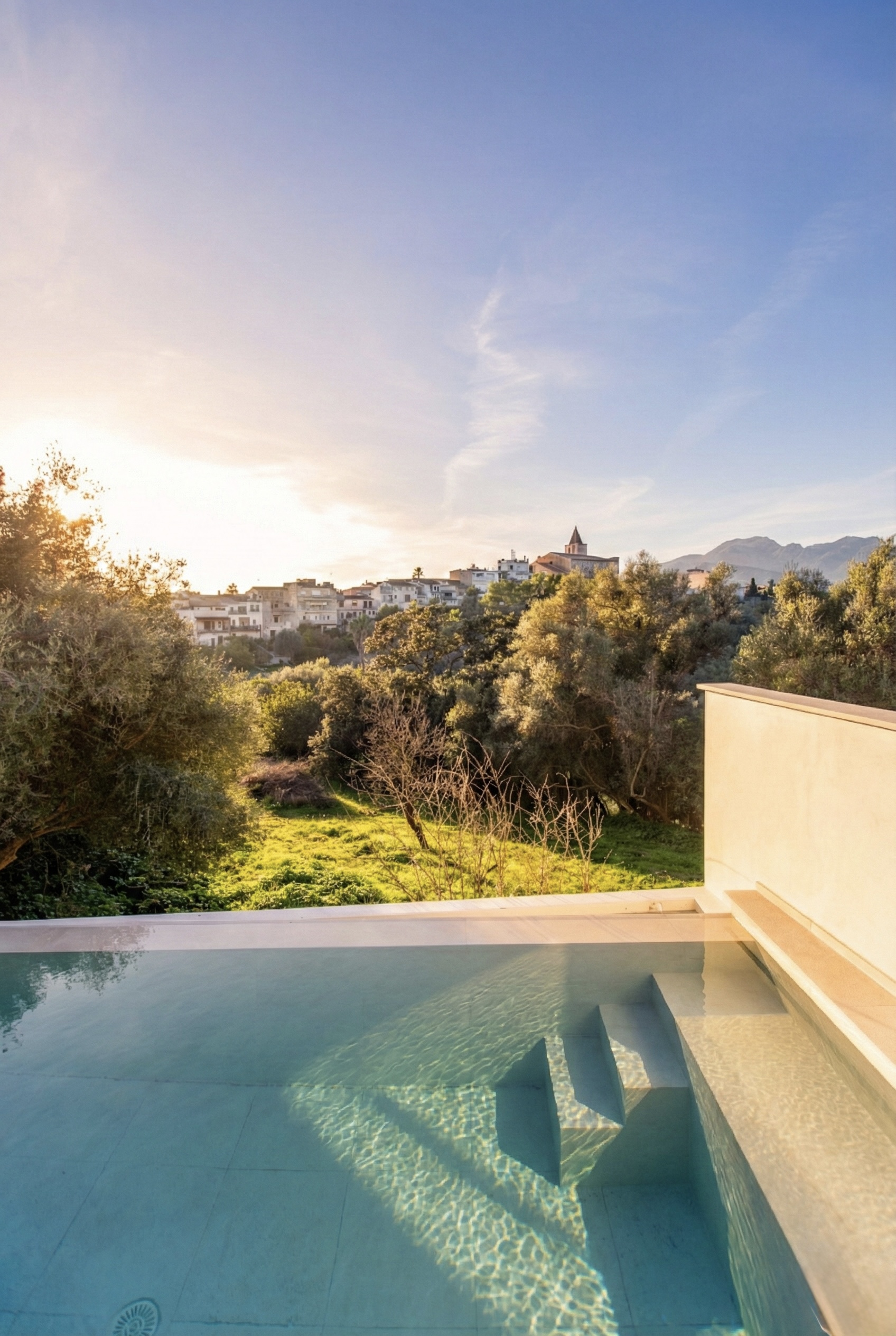 Exclusiva casa de pueblo de diseño a estrenar en Campanet, con vistas a la Serra de Tramuntana