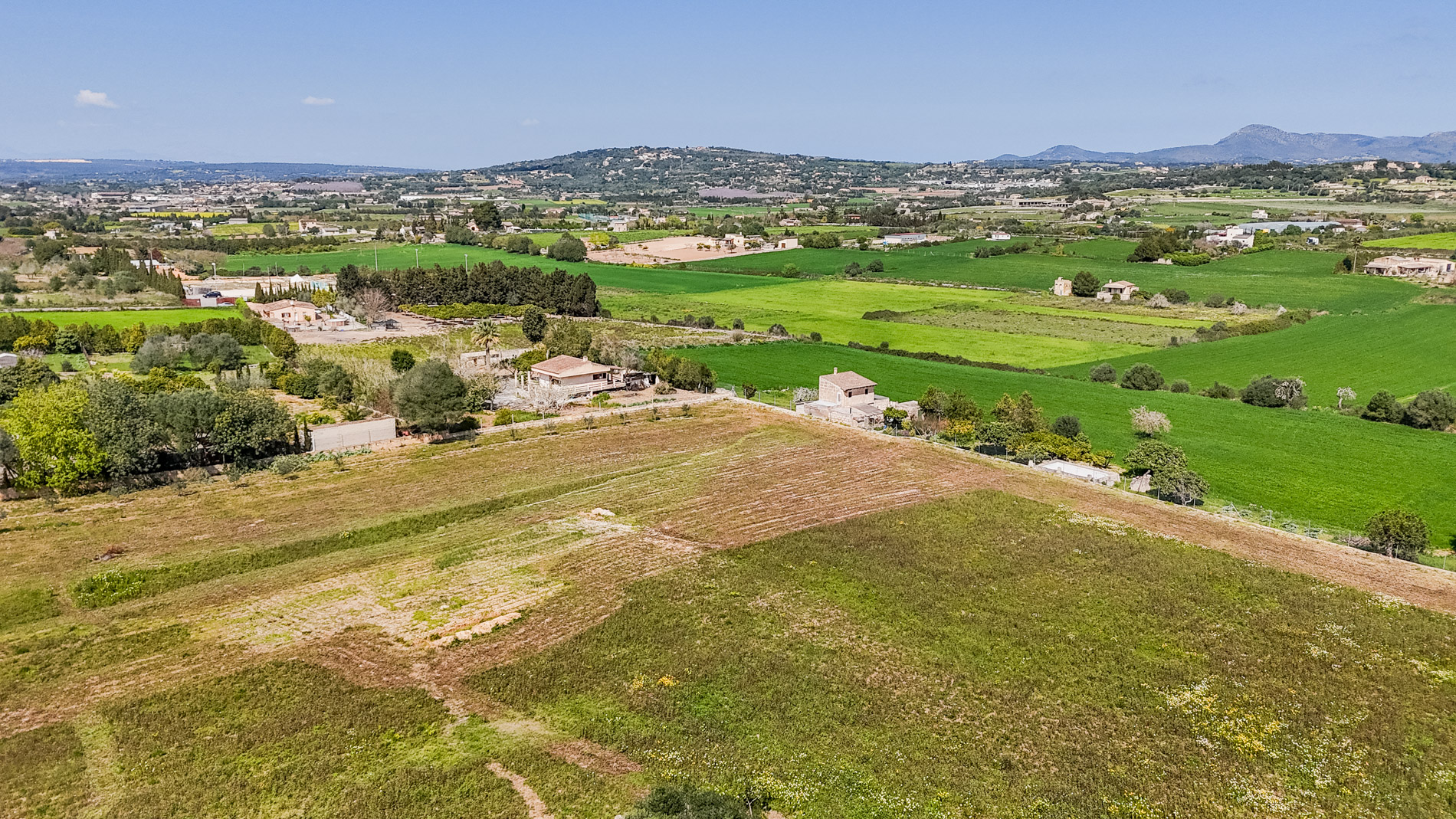 Solar con licencia con fantásticas vistas en Manacor